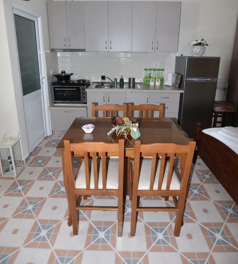 Valis Studio - Lungomare ! Vlorë エクステリア 写真